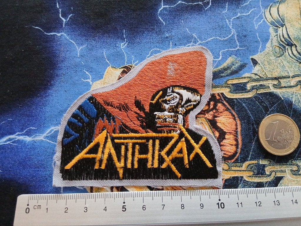 Anthrax zeer zeldzame 1987 shaped patch a85   --8x9 cm metal, Ophalen of Verzenden, Nieuw, Kleding