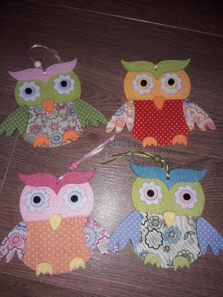 4 vilten decoratie uiltjes, nieuw staat, Ophalen of Verzenden, Zo goed als nieuw, Wanddecoratie