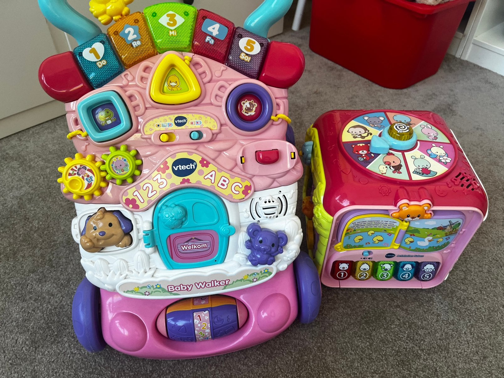 Vtech loopwagen + kubus, Ophalen, Zo goed als nieuw, 6 maanden tot 2 jaar