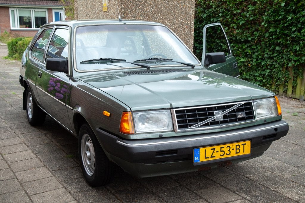 Volvo 340 1.4 L AUT 1985 Groen belastingvrij, Auto's, Volvo, Particulier, Benzine, Hatchback, Automaat, Origineel Nederlands, Groen