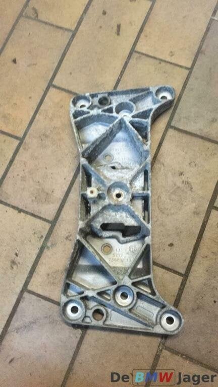 Versnellingsbak steun  BMW 5 serie F07 F10 F11 22316781222, Gebruikt, Ophalen of Verzenden, BMW, BMW