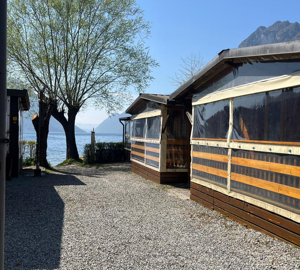 Chalet Luganomeer ~ Noord-Italië, 5 personen, Dorp, Speeltuin, 2 slaapkamers