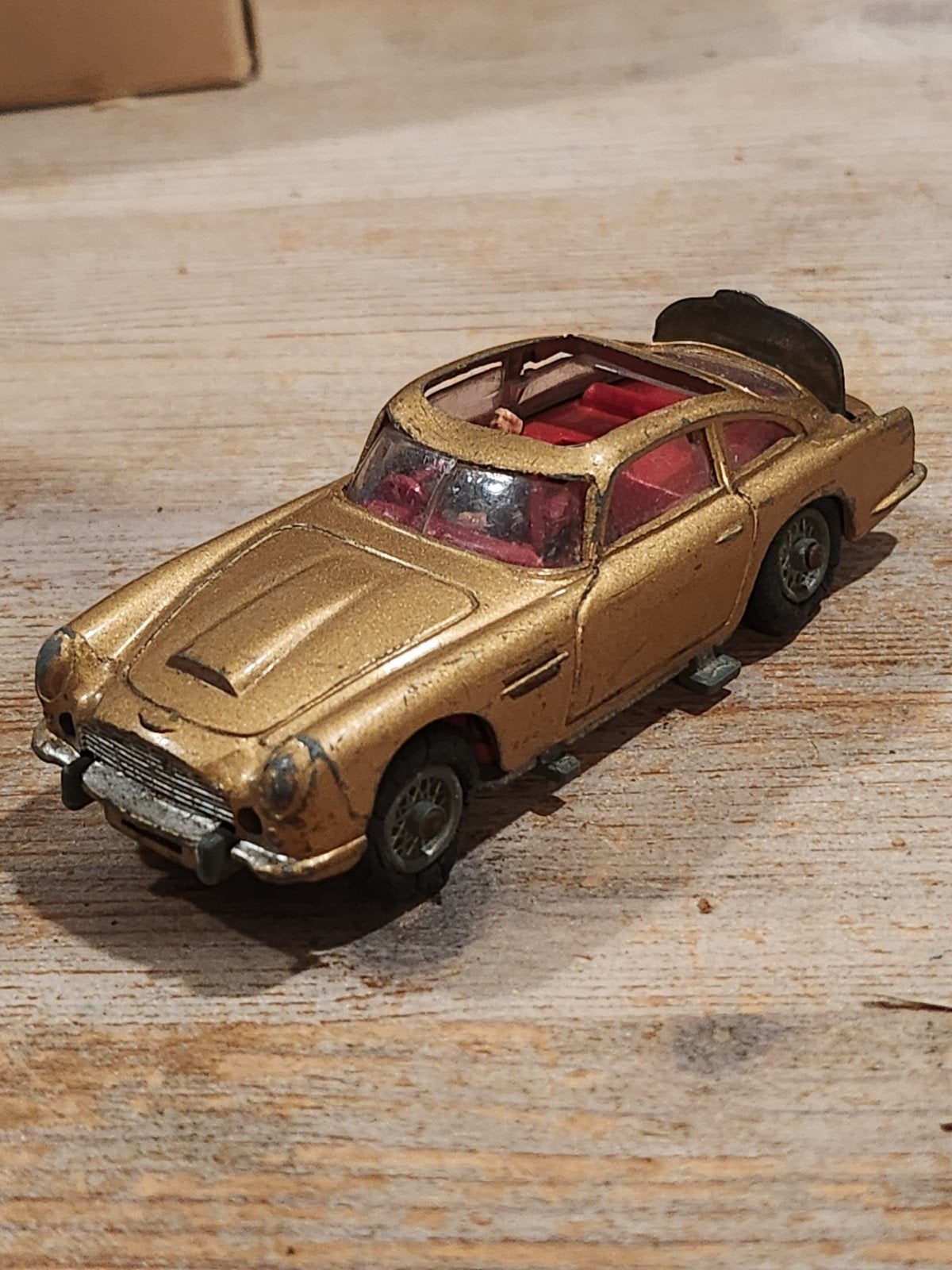 1965 Corgi Aston Martin James Bond, Hobby en Vrije tijd, Ophalen of Verzenden, Gebruikt, Auto, Corgi