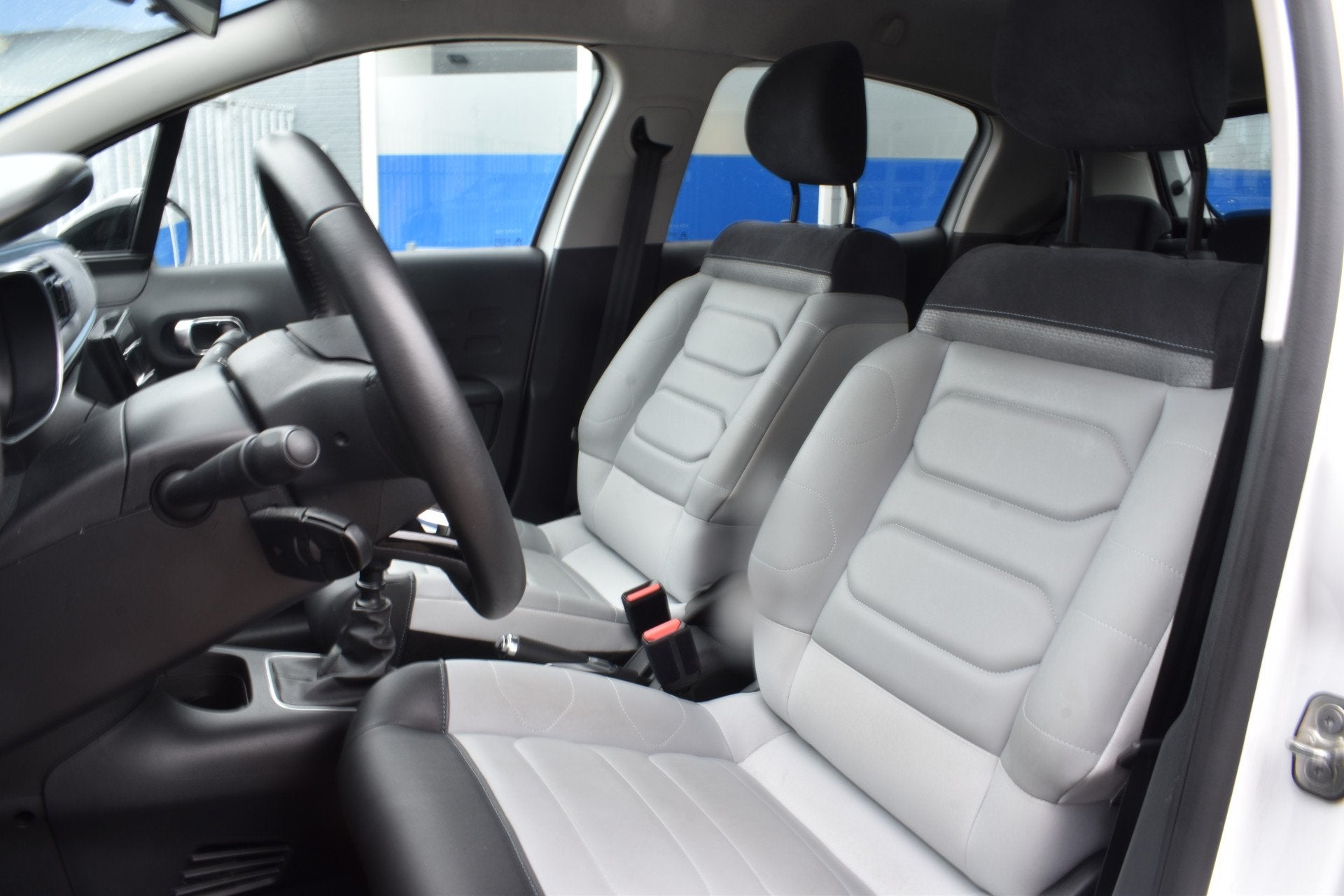Citroën C3 PureTech 110 Shine | Elle Navigatie | Camera Ach, 1199 cc, Wit, Bedrijf, Handgeschakeld