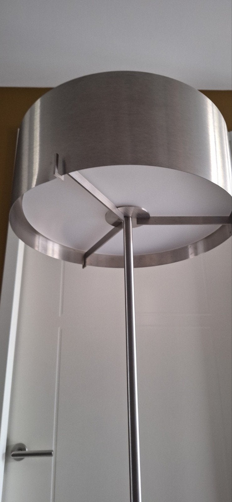 RVS staande lamp, Huis en Inrichting, Lampen | Vloerlampen, Ophalen, Gebruikt, E27 (groot), Modern