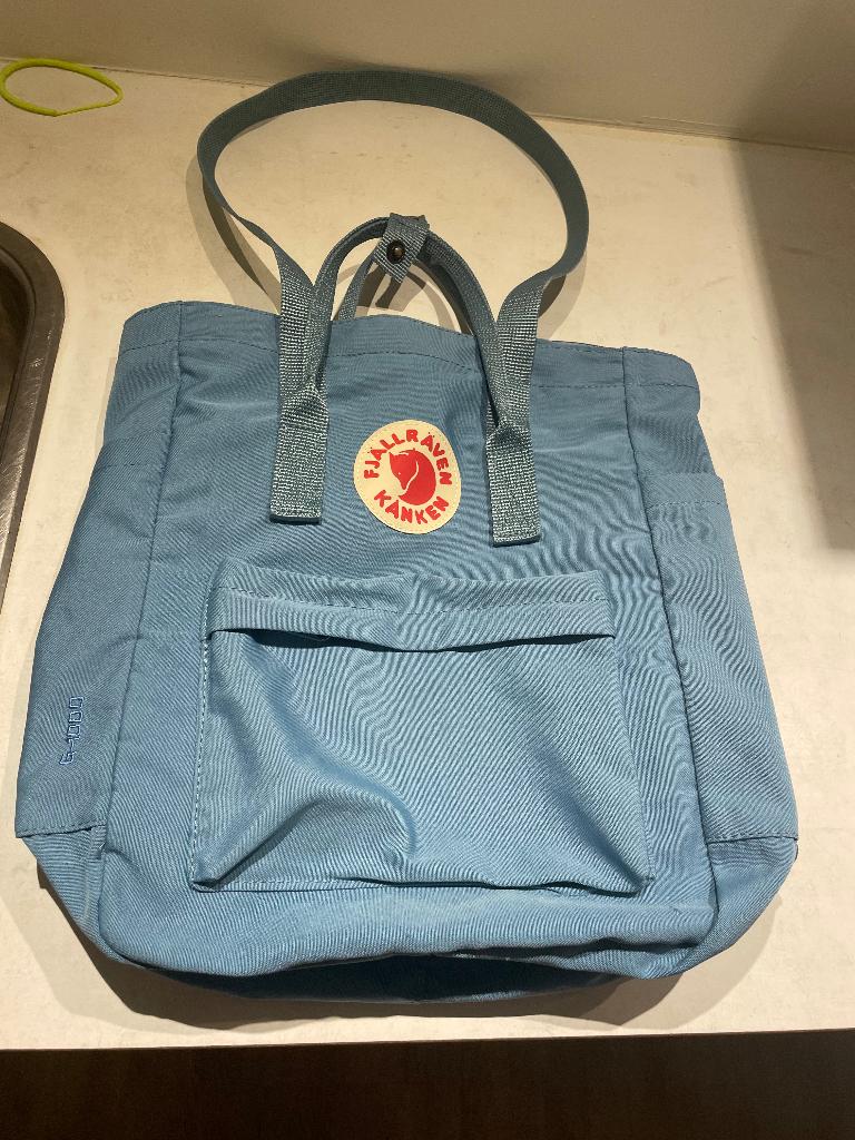 Fjällräven Kånken Rugzak Sky blue 16 liter, Sieraden, Tassen en Uiterlijk, Tassen | Rugtassen, Ophalen of Verzenden, Zo goed als nieuw