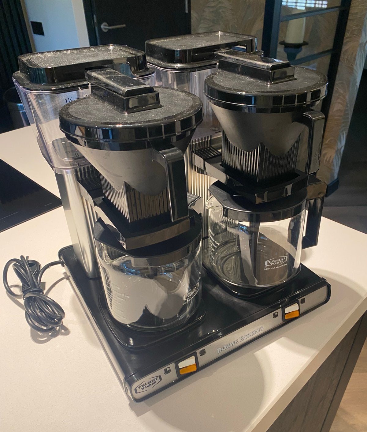 Douwe Egberts dubbele Moccamaster KBG744 Professional, Ophalen of Verzenden, Nieuw, Koffiemachine, Gemalen koffie