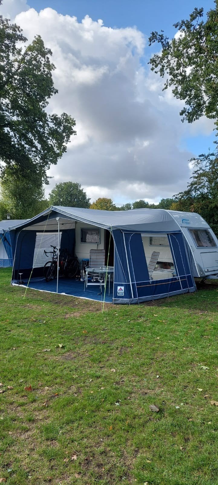Knaus Eifelland 465 TK (bieden vanaf 6000,-), Caravans en Kamperen, Caravans, Rondzit, 6 tot 7 meter, Kachel, Tot en met 5