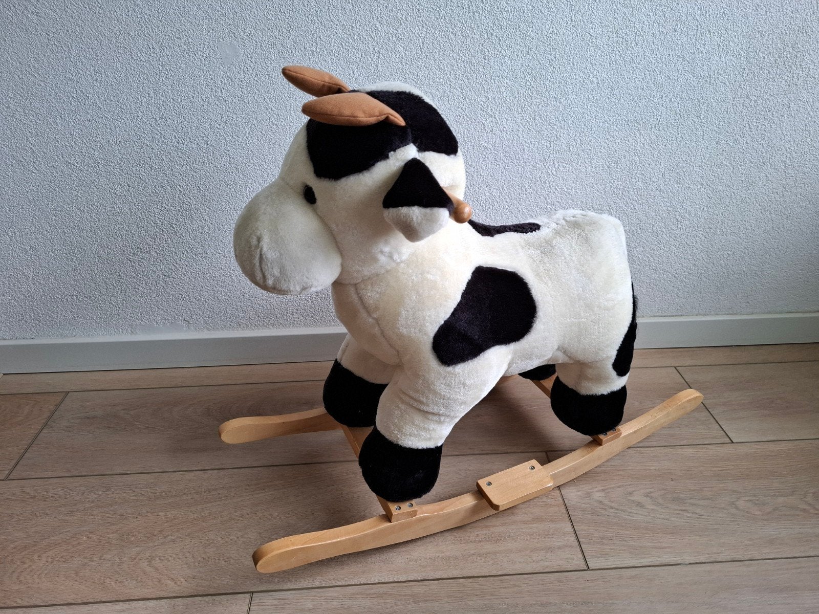 Zwart-witte koe - hobbeldier / hobbelpaard, Ophalen, Gebruikt
