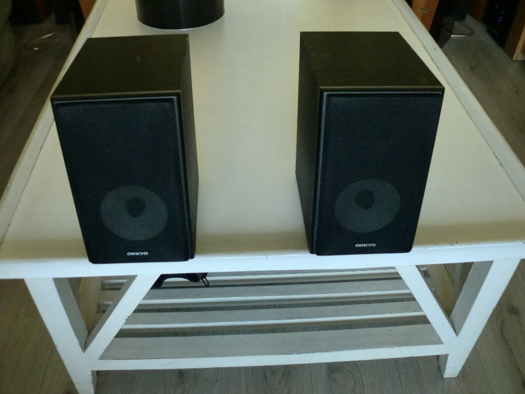 Onkyo D-045 mooie geluid voor de maat  12 maanden garantie, Stereo speakers, Basreflex, Ophalen of Verzenden, Zo goed als nieuw