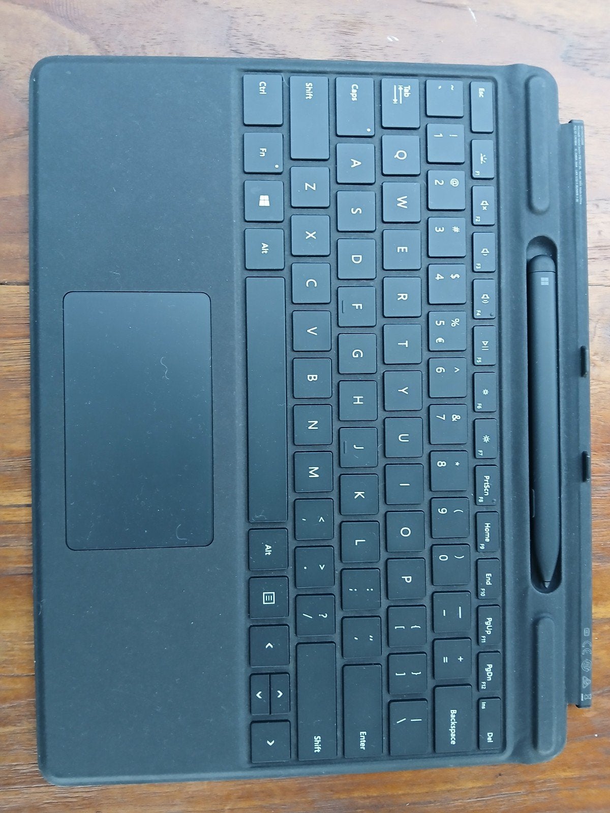 Microsoft Surface Pro Signature Type Cover DEFECT, Computers en Software, Toetsenborden, Gebruikt, Ophalen of Verzenden, Draadloos