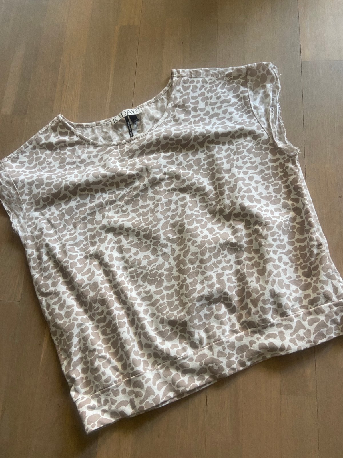 10 days leopard set,  jogger, wrapper en top, Kleding | Dames, Maat 38/40 (M), Ophalen of Verzenden, Zo goed als nieuw, Roze