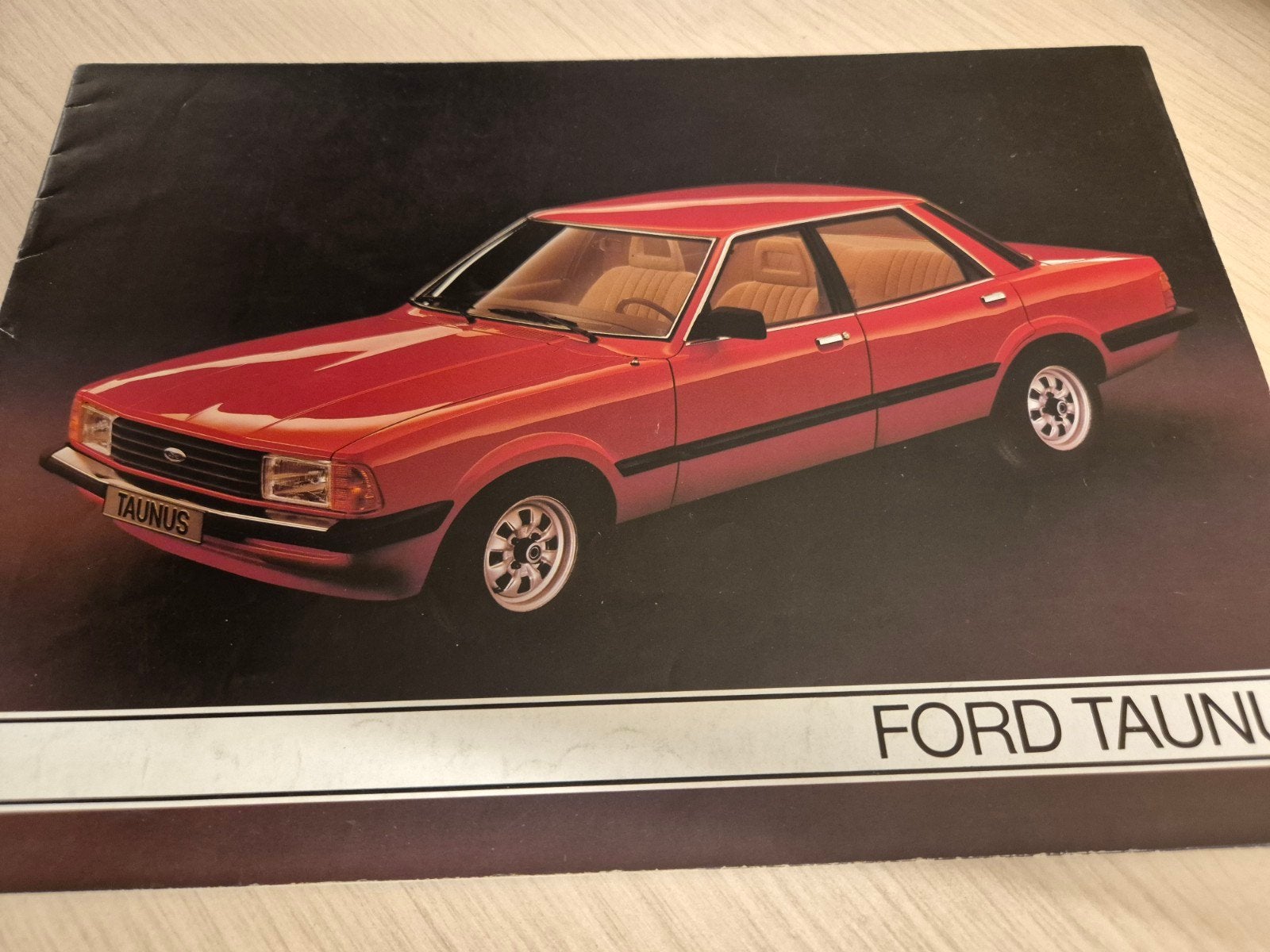 1982Nederlands laatste Ford Taunus folder ook luxeGhia vinyl, Ophalen of Verzenden, Zo goed als nieuw, Ford