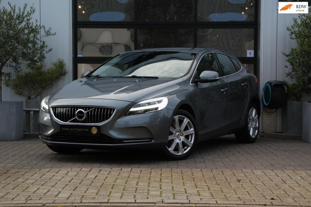 Volvo V40 1.5 T2 Inscription Aut. - LEDER - FULL LED - NAVI, Auto's, Volvo, Regensensor, 4 cilinders, 122 pk, Leder