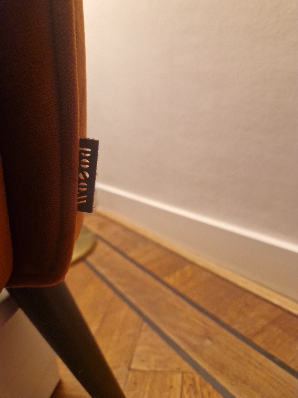 WOOOD Sara bankje roestbruine fluwelen bekleding, Huis en Inrichting, Banken | Bankstellen, Ophalen