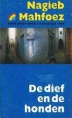 Nagieb mahfoez: de moskee in de steeg, Boeken, Ophalen of Verzenden, Gelezen