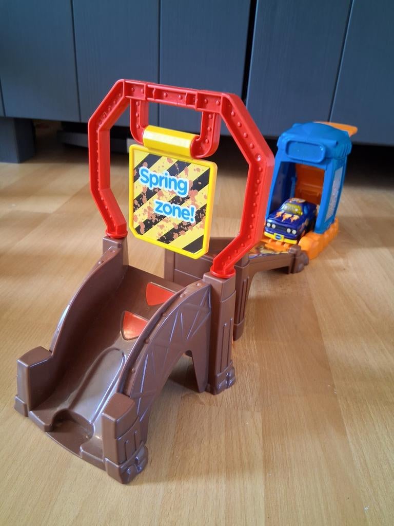 Toet toet schans met raceauto, Ophalen, Gebruikt