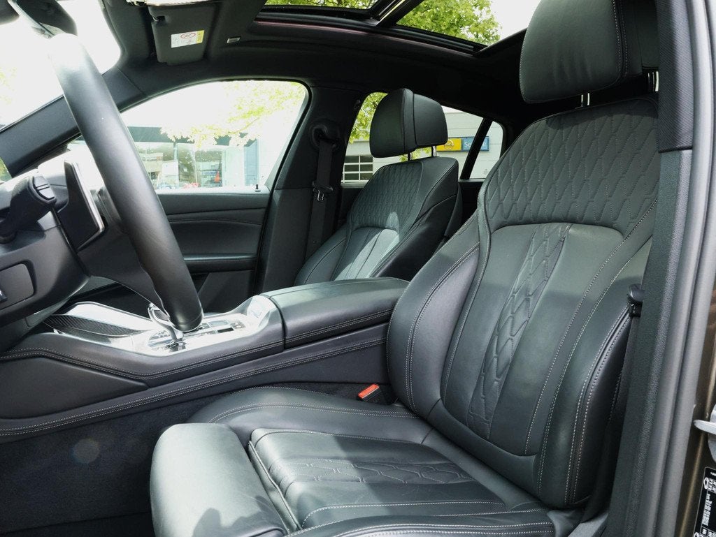 BMW X6 xDrive40i M-Sport|Iconic Glow|Pano|Laser|Nappa, Auto's, BMW, Gebruikt, 340 pk, Bedrijf, Vierwielaandrijving