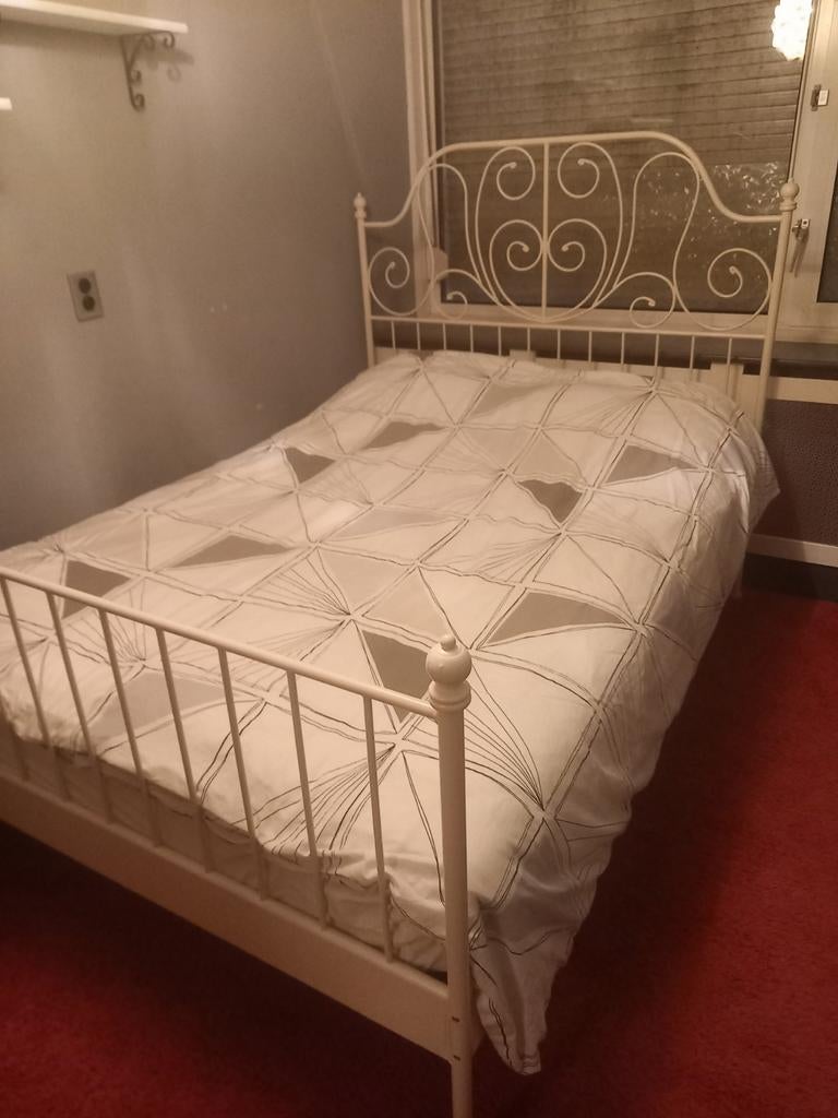 Wit metaal ikea bed. LEIRVIK 140 x 2.00, Ophalen