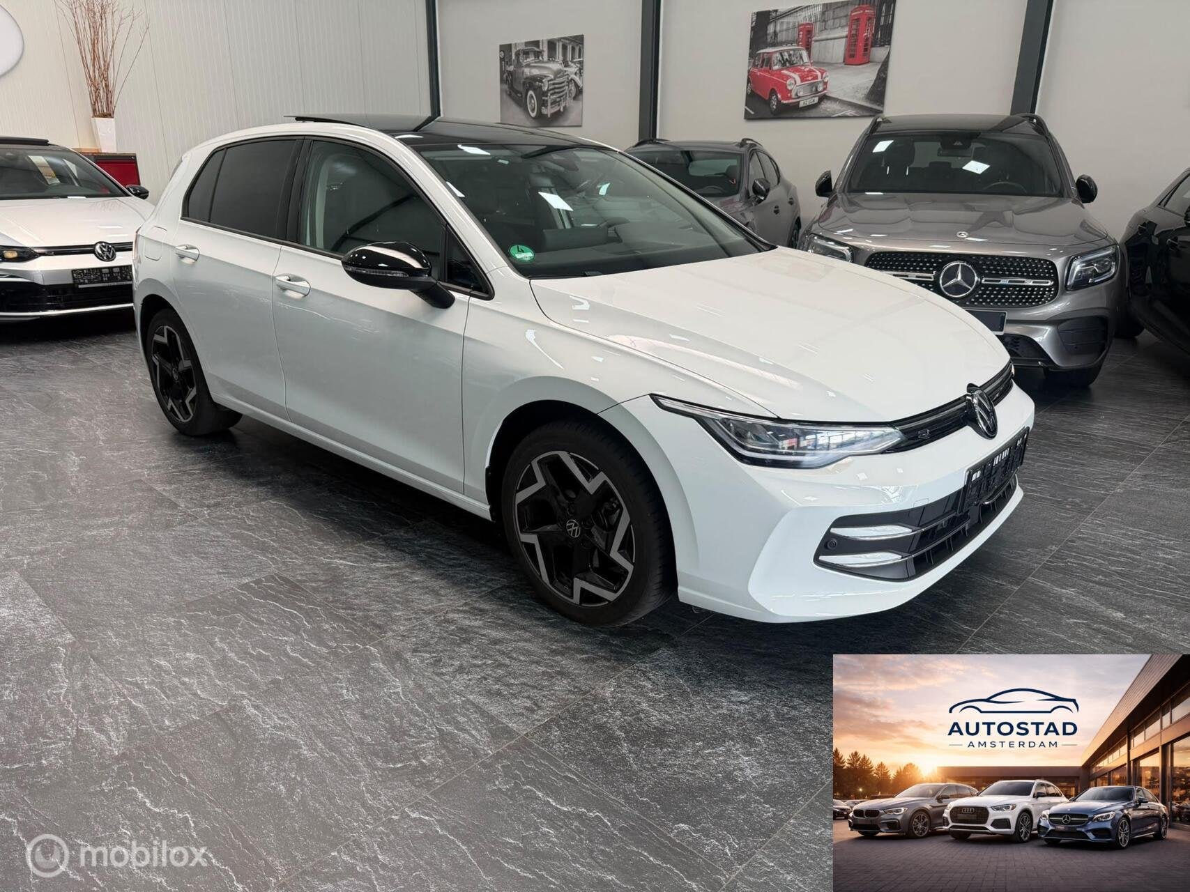 Volkswagen GOLF 1.5 E TSI GOAL EDITION PANORAMA, Dealer onderhouden, Stof, Gebruikt, Zwart