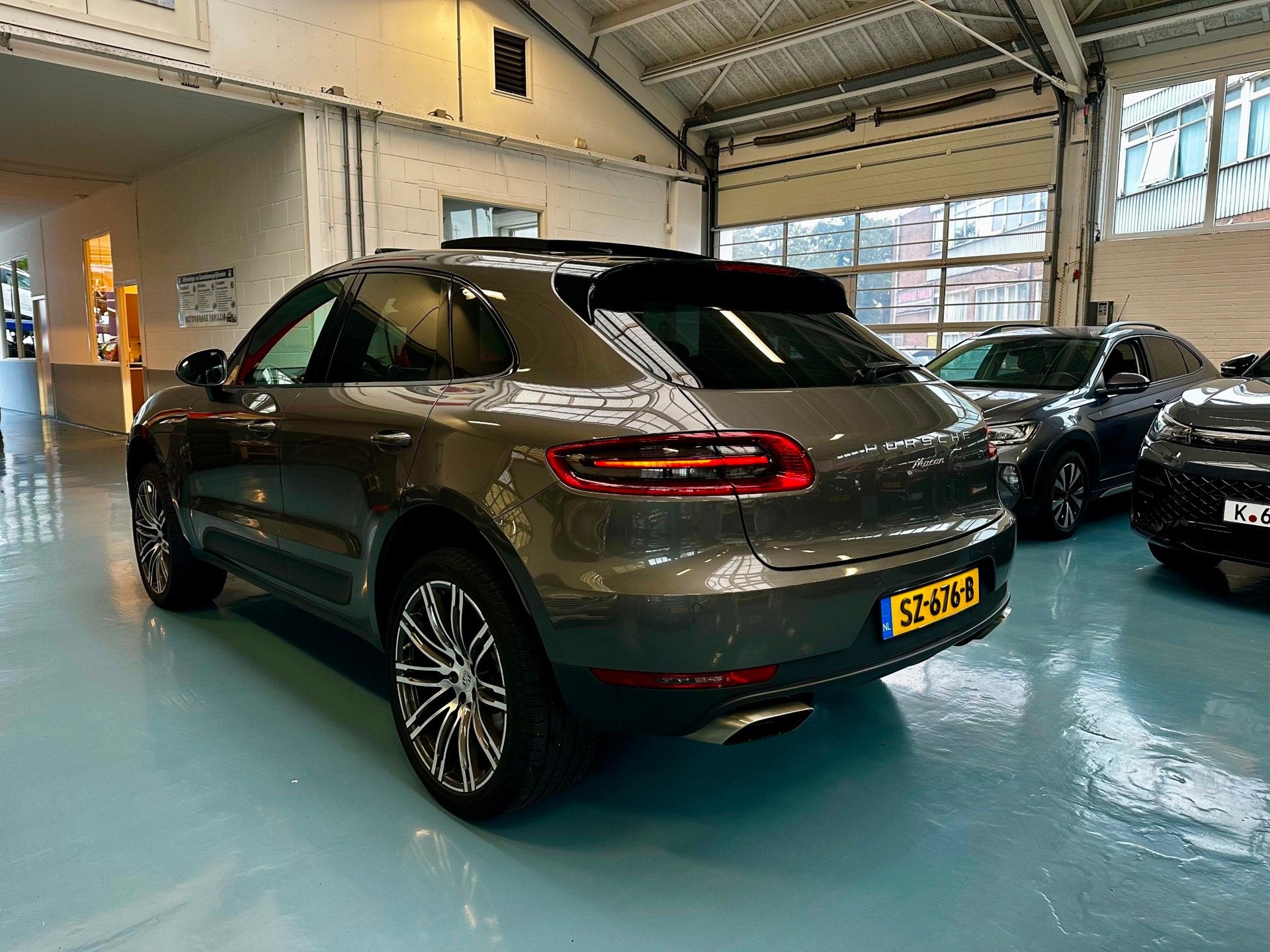 Porsche Macan 2.0 Pano/Sportchrono/Bose/Full Option, Automaat, Gebruikt, Euro 6, 4 cilinders