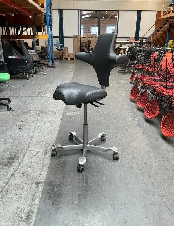 HAG Capisco 8106 Bureaustoel |Zithoogte 50-70cm | Grijs Skai, Gebruikt, -, -, Ophalen of Verzenden