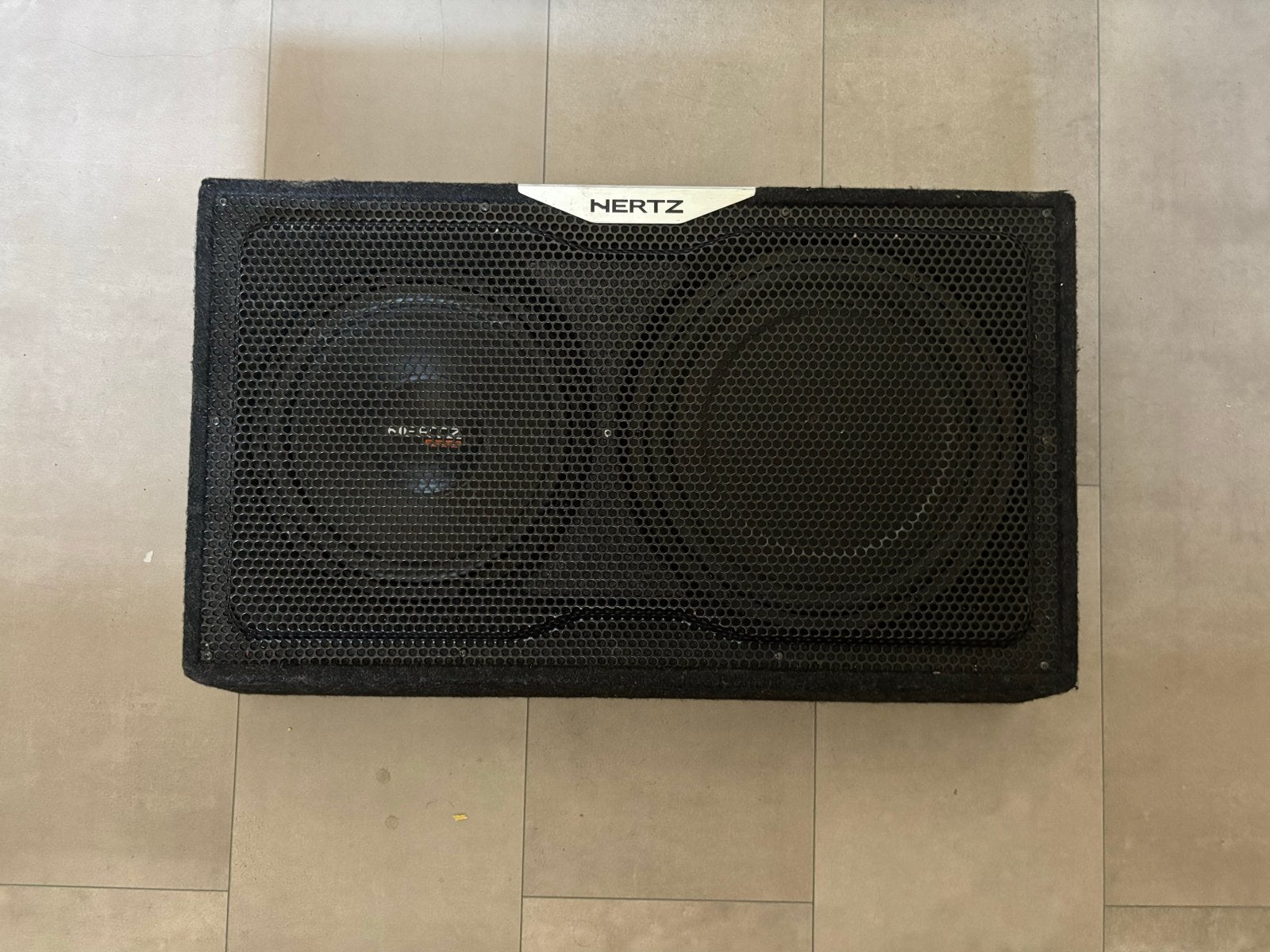 Hertz versterker met subwoofer, Ophalen, Gebruikt