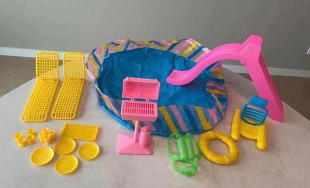 Barbie poppen kleding meubels accessoires, Kinderen en Baby's, Speelgoed | Poppen, Ophalen of Verzenden, Gebruikt, Barbie