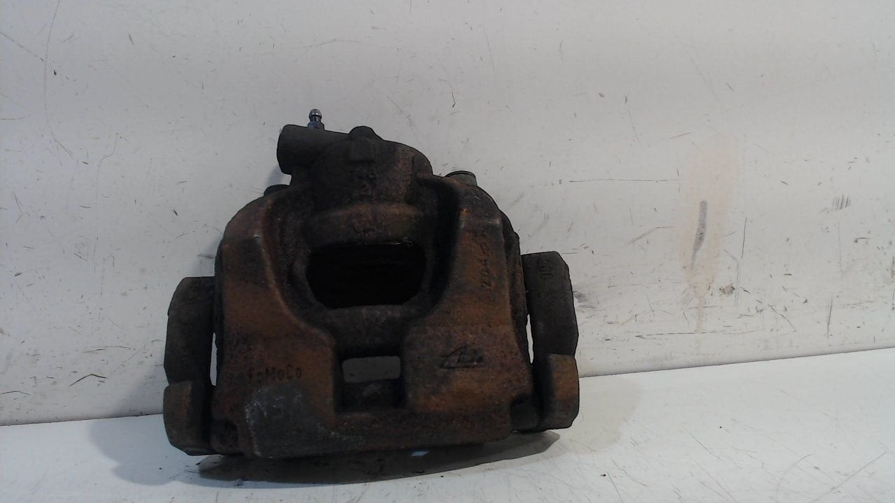Remklauw rechts voor Ford Mondeo, Onderdelen@venauto.nl, Van der Ven Autorecycling B.V., Gebruikt, Ettenseweg 76, 4706 PB Roosendaal, The Netherlands