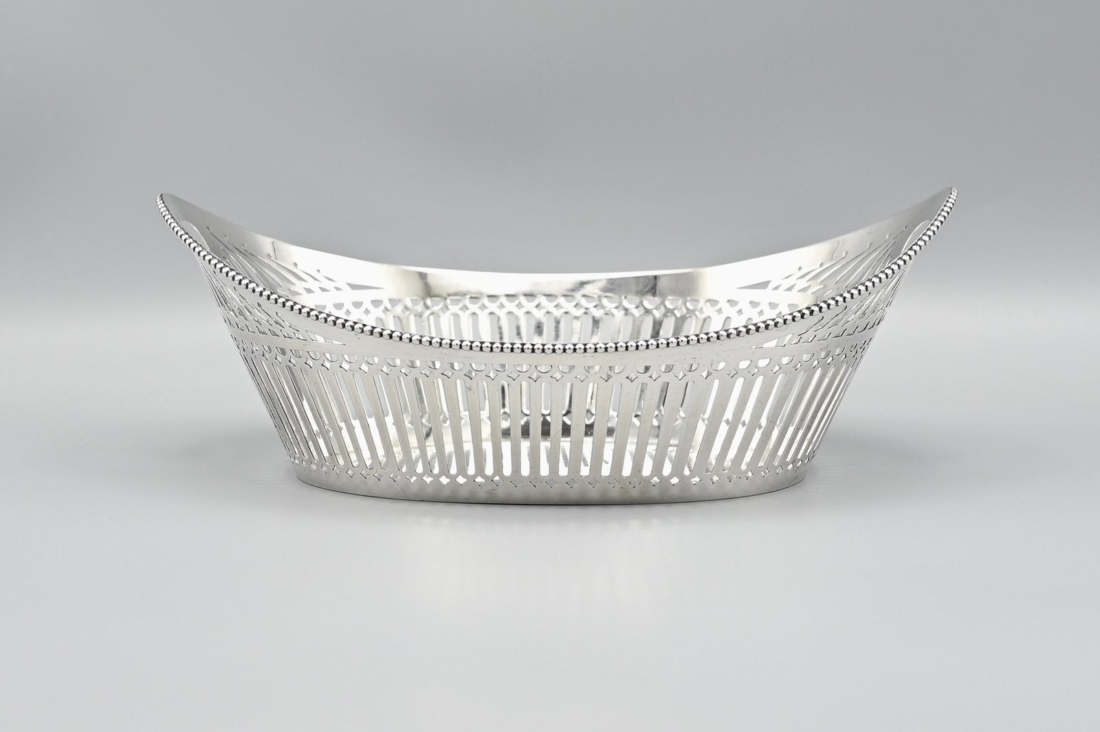 Zilveren broodmand, 1965, Ophalen of Verzenden, Zilver