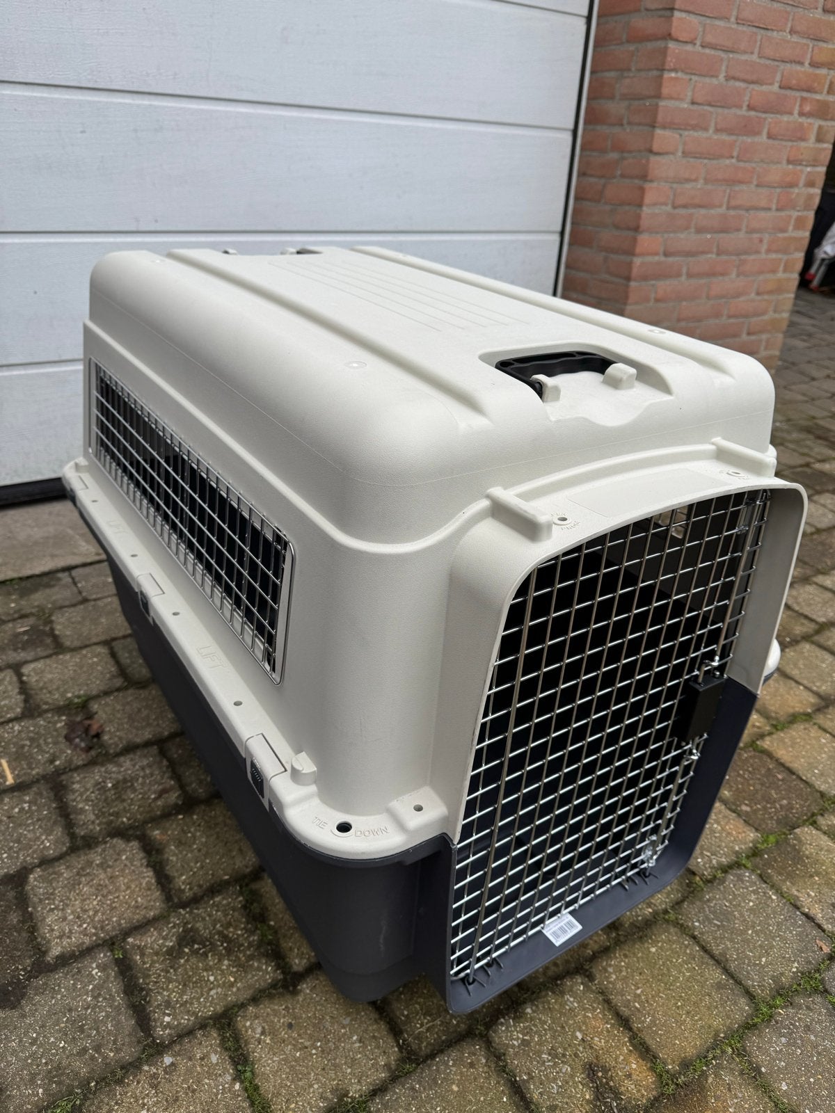 Nomad XL Transportbox Kennel Bench IATA, Dieren en Toebehoren, Ophalen, Zo goed als nieuw