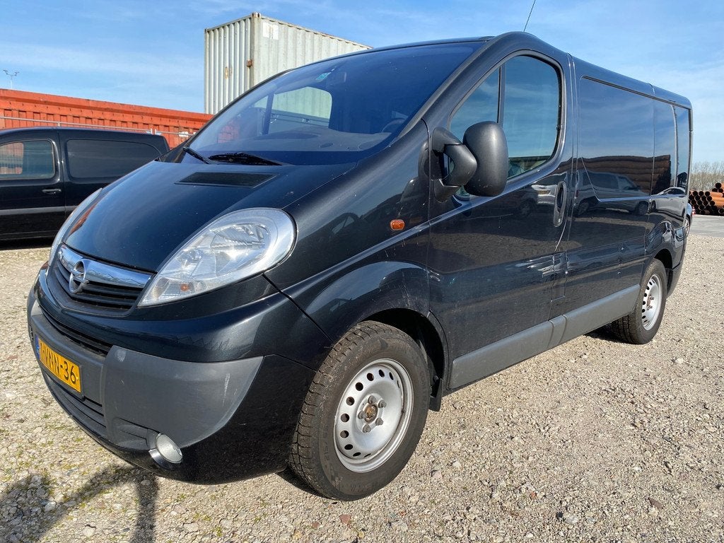 Opel Vivaro 2011 * 2.5 CDTI L1H1 * APK * EURO 5 * AUTOMAAT *, Startonderbreker, Gebruikt, Origineel Nederlands, Bedrijf