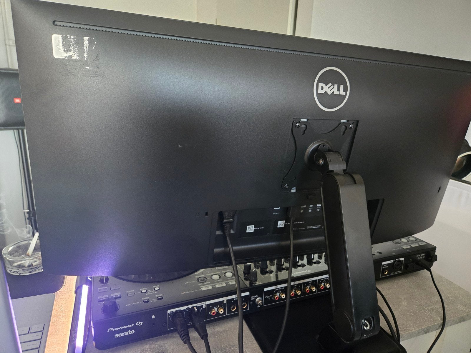 Foto 8 van Dell Ultrasharp 4K  U3415W 34" Curved LED AH-IPS Monitor