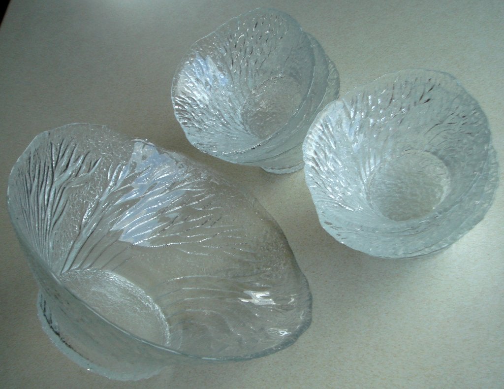 Pertti Kallioinen bowl set grote + 6 kleine kommen € 19,50, Nieuw, Ophalen of Verzenden, Overige stijlen, Glas