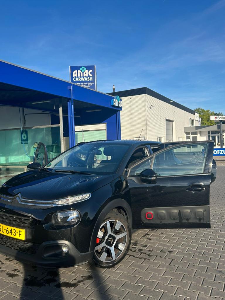 Citroën C3 1.2 Puretech shine 82pk 2018 Zwart, 40 €/maand, Zwart, 1199 cc, 450 kg