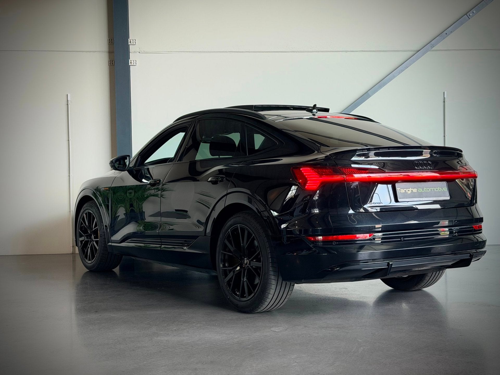 Audi E-tron Sportback 55, RS Zetels, Panodak, ACC, Trekhaak,, Auto's, Automaat, Zwart, Zwart, Leder