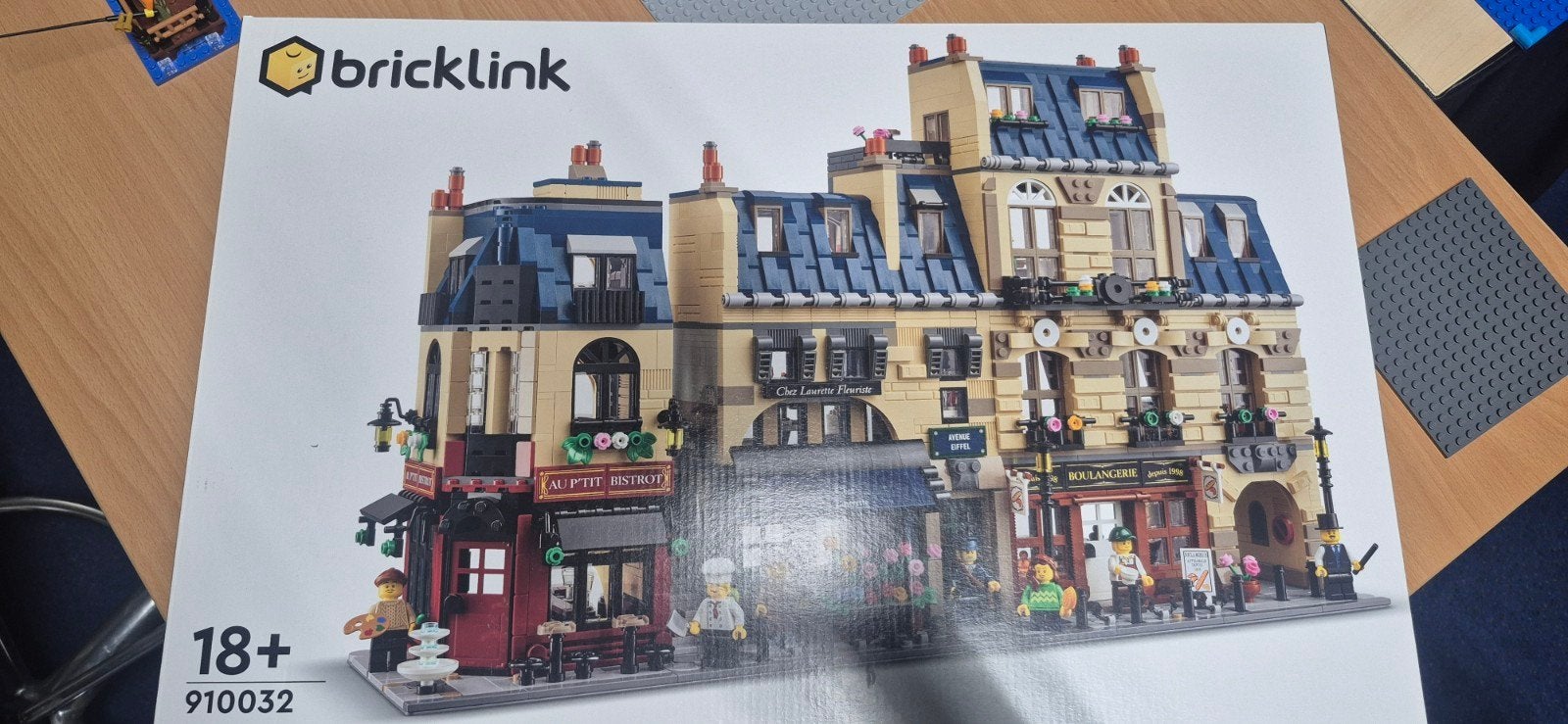 Lego Bricklink 910032  Parisian Street, Ophalen of Verzenden, Nieuw