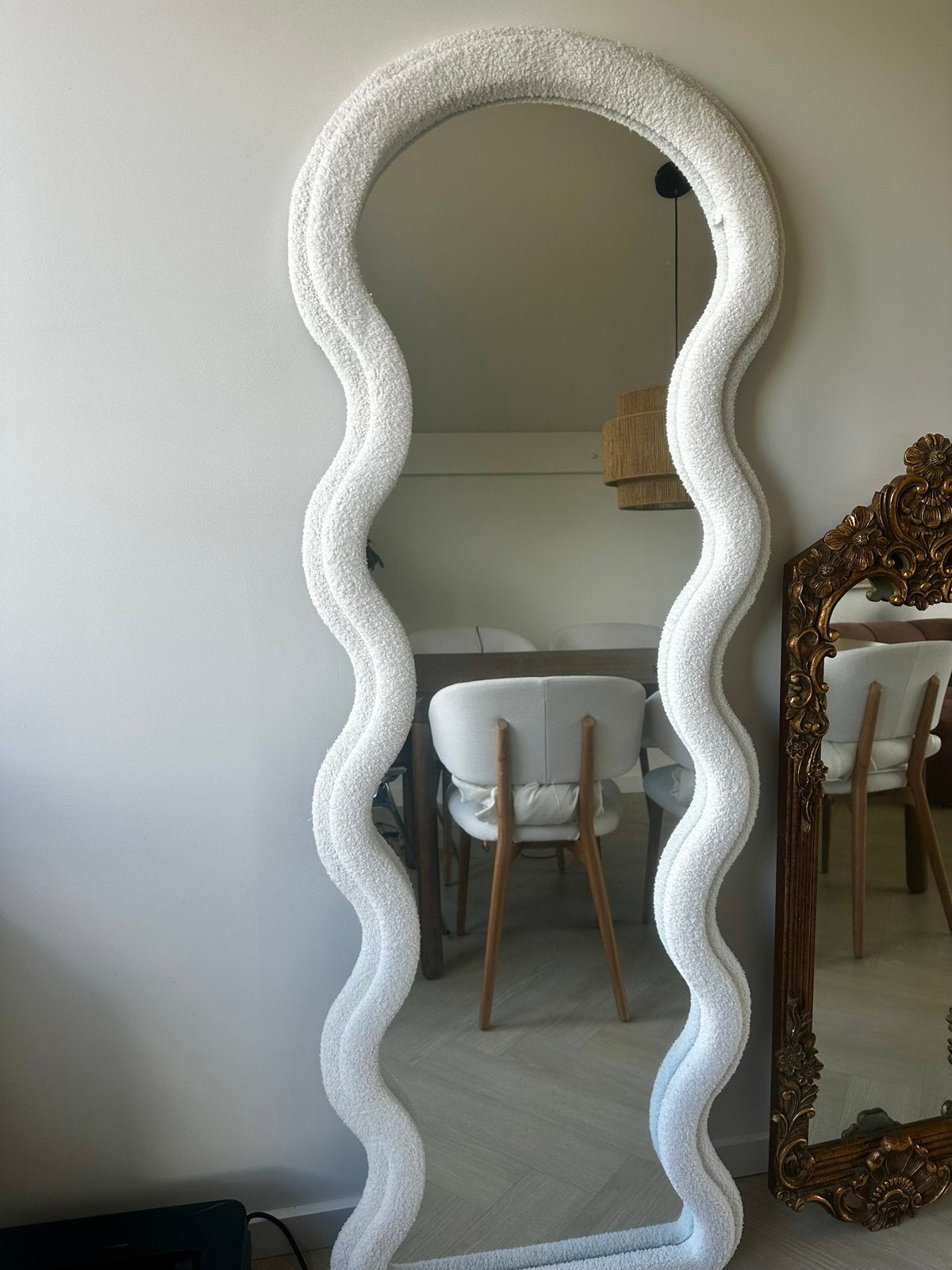 Witte Wavy Spiegels teddy beer stof, Huis en Inrichting, Woonaccessoires | Spiegels, Ophalen, Zo goed als nieuw, Overige vormen