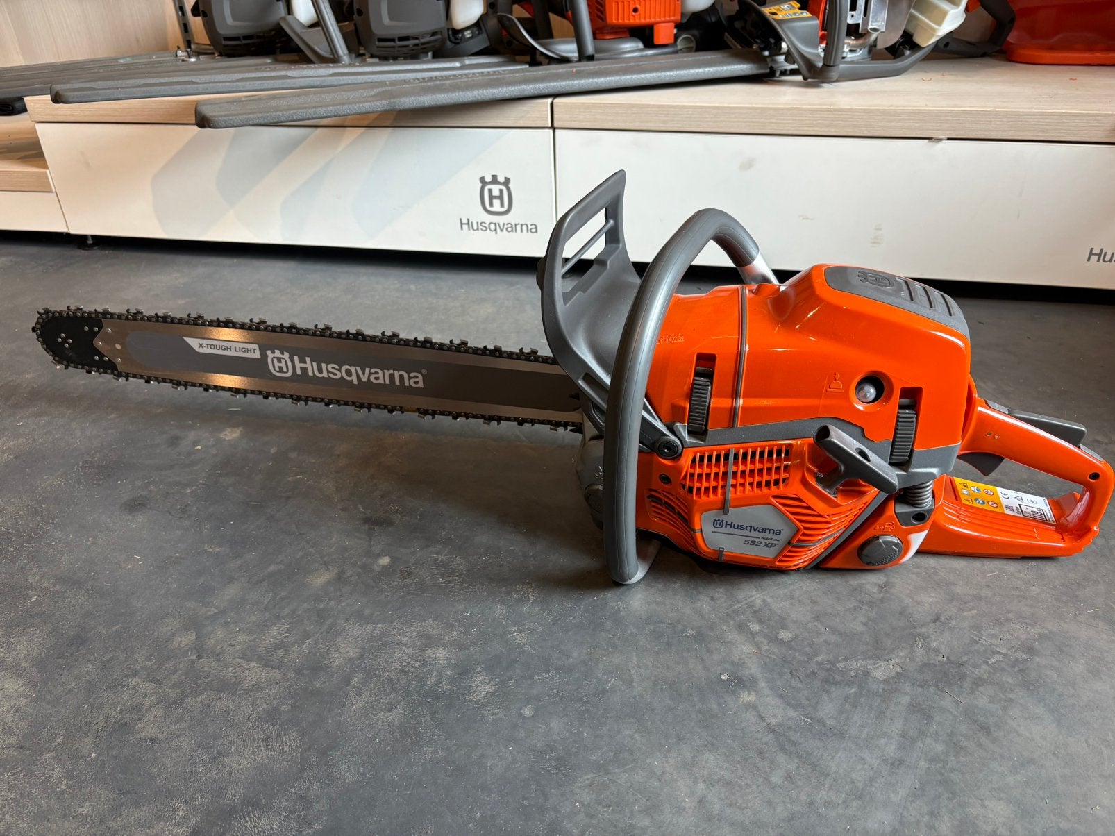 Nieuwe Husqvarna 592XP Kettingzaag motorzaag 70cm 90cm, Ophalen of Verzenden, Nieuw