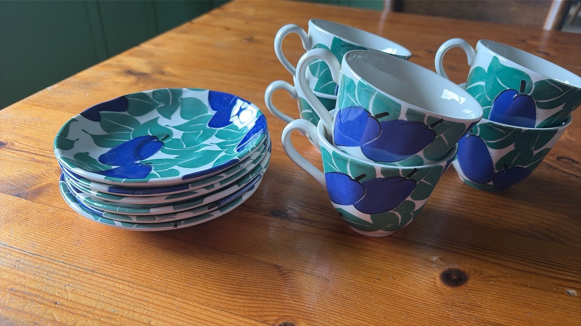Kop en schotels met pruim motief, Antiek en Kunst, Antiek | Servies compleet, Ophalen of Verzenden