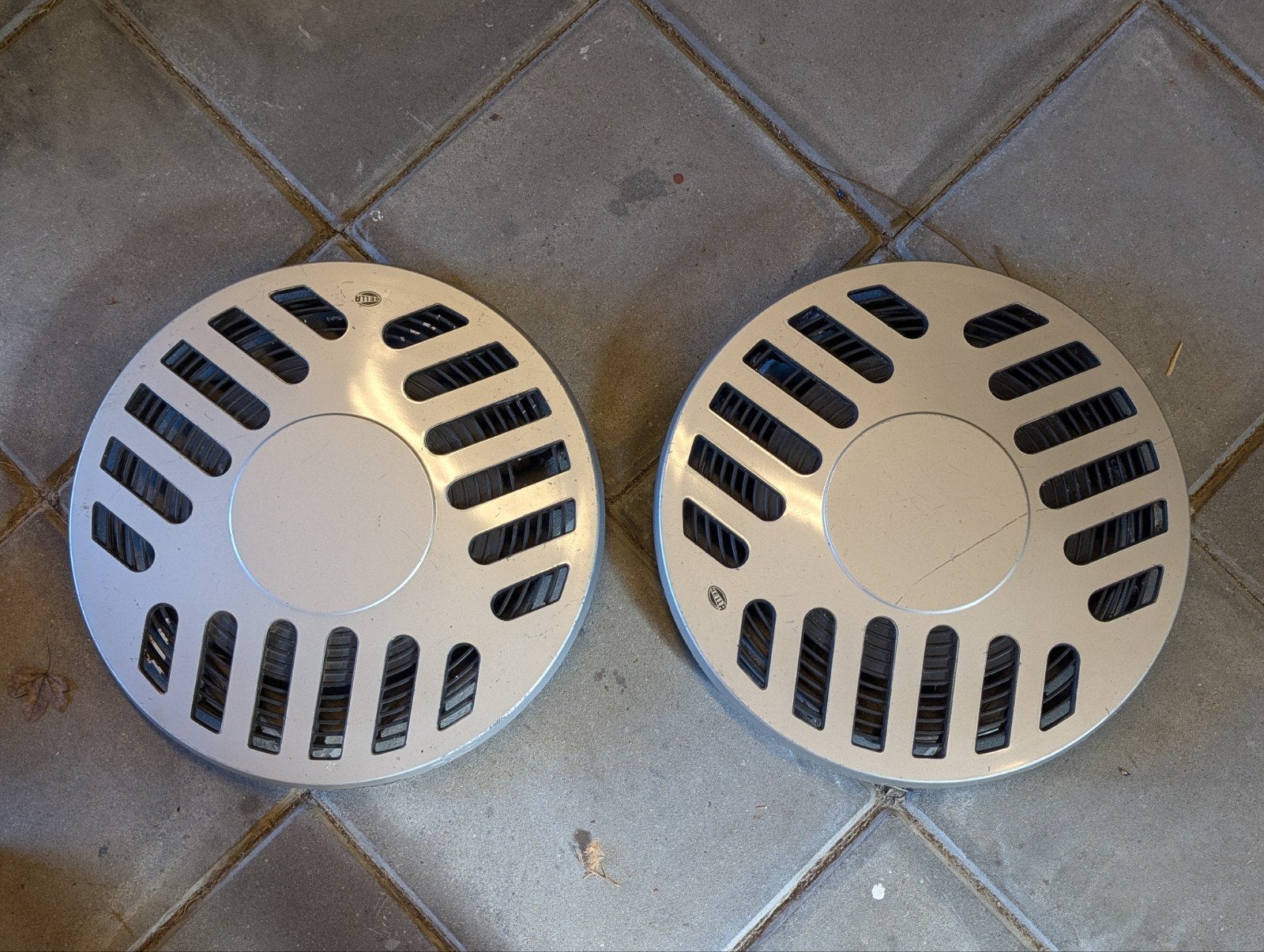2 Vintage Caravan Wieldoppen 14 inch, Ophalen of Verzenden