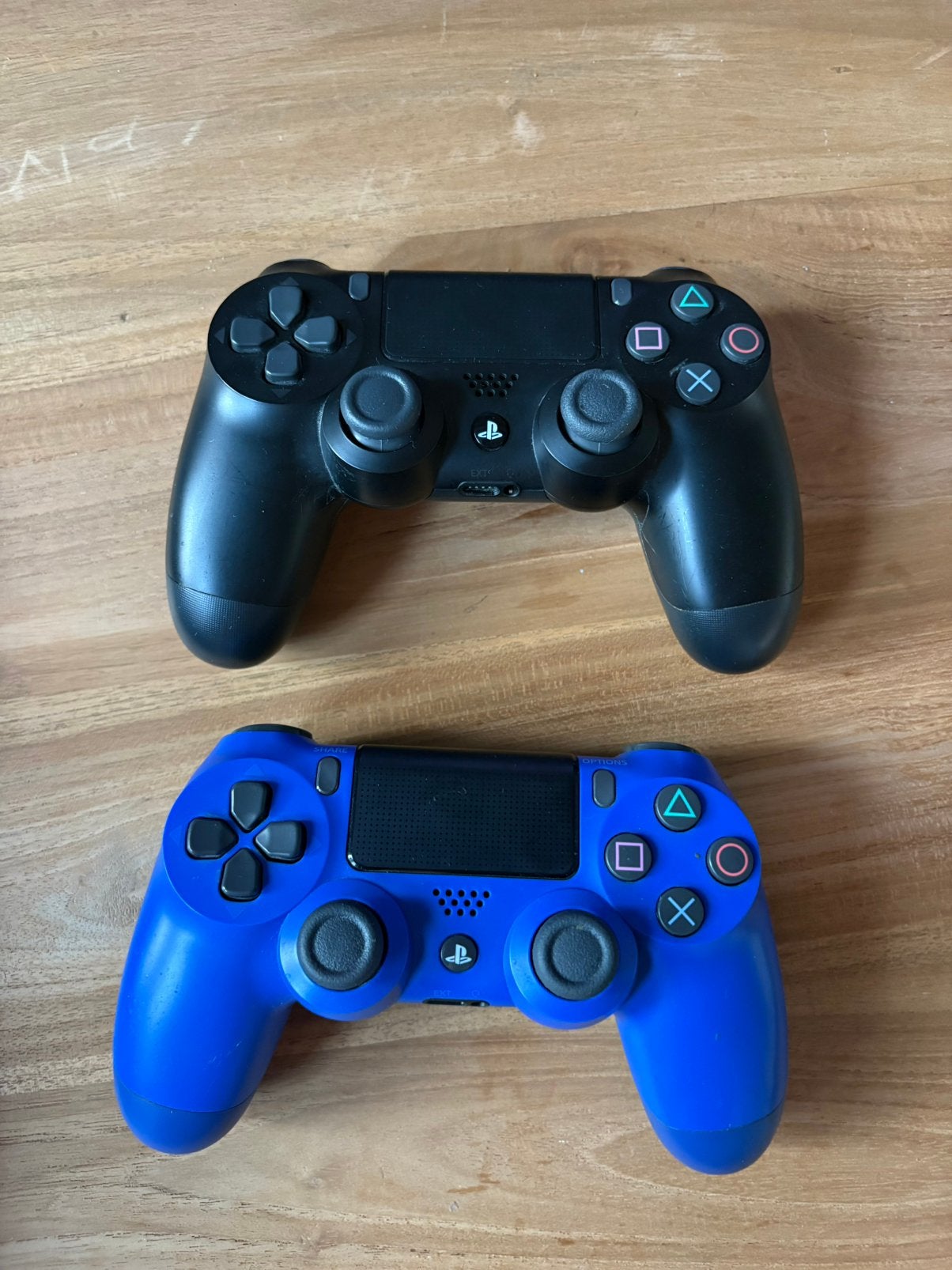 Foto 3 van Playstation 4 slim