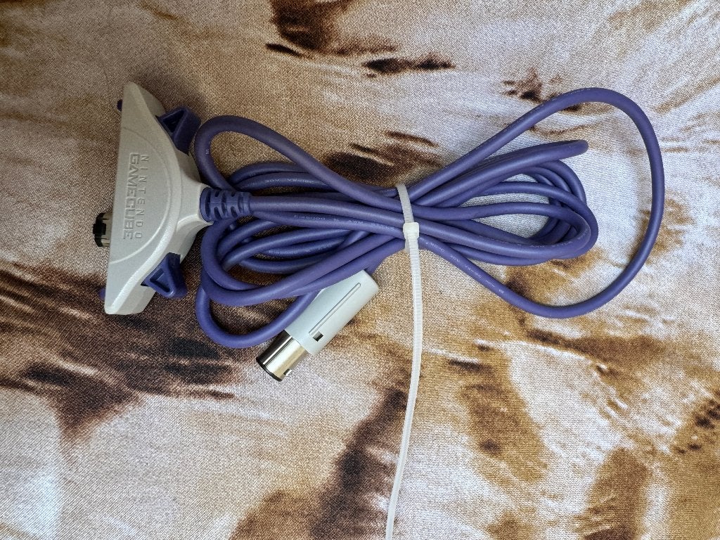 Nintendo GameCube en GameBoy Advance Link kabel DOL-011, Ophalen of Verzenden, Zo goed als nieuw, Gamecube, Oplader of Kabel