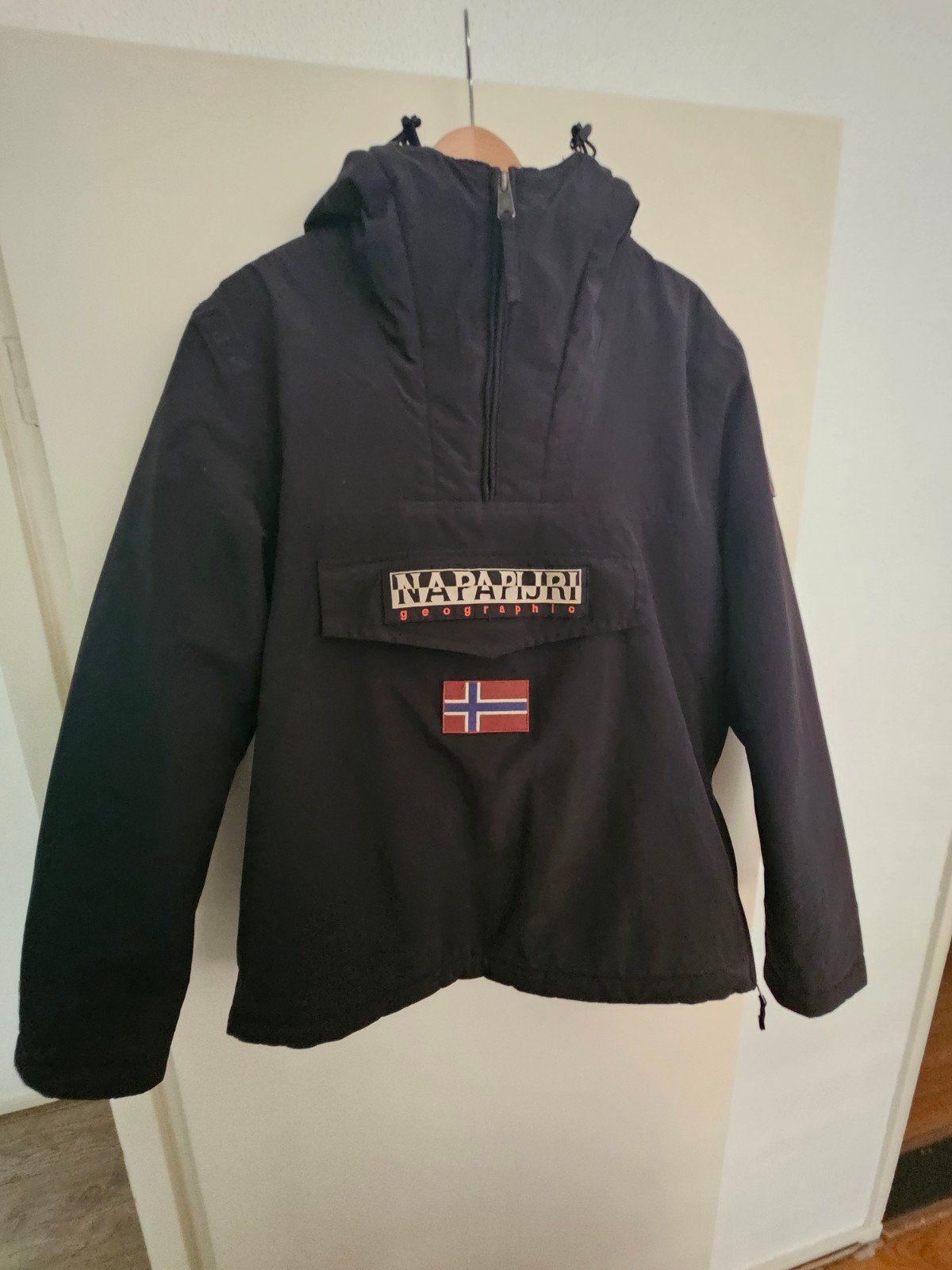 Napapijri Skidoo Winterjas Zwart Maat L, Ophalen, Maat 52/54 (L), Zwart, Zo goed als nieuw