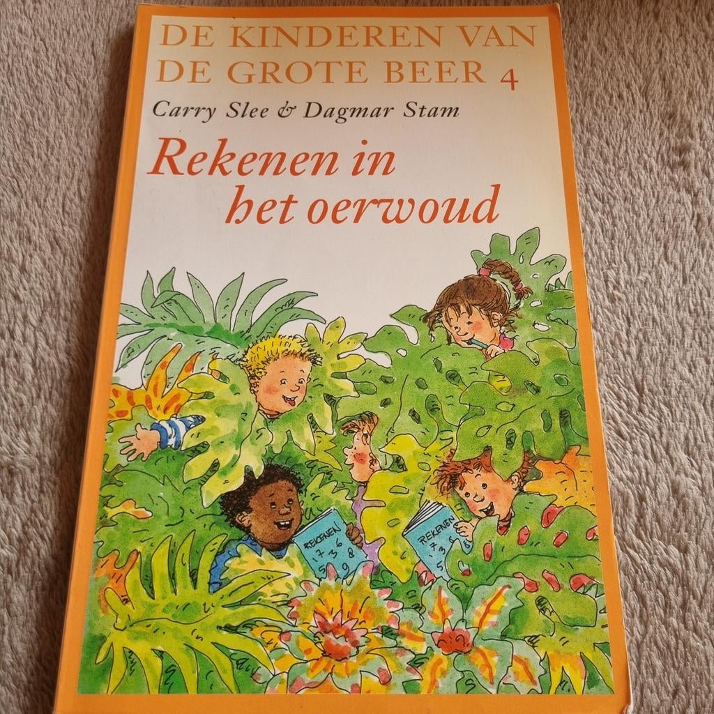 De Kinderen van de Grote Beer 4: Rekenen in het oerwoud, Ophalen of Verzenden, Gelezen, Carry Slee & Dagmar Stam, Fictie algemeen