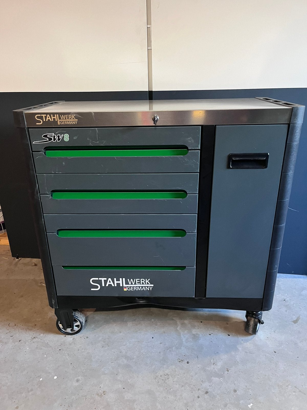 Stahlwerk SW8 met een beetje schade, Doe-het-zelf en Verbouw, Ophalen, Nieuw