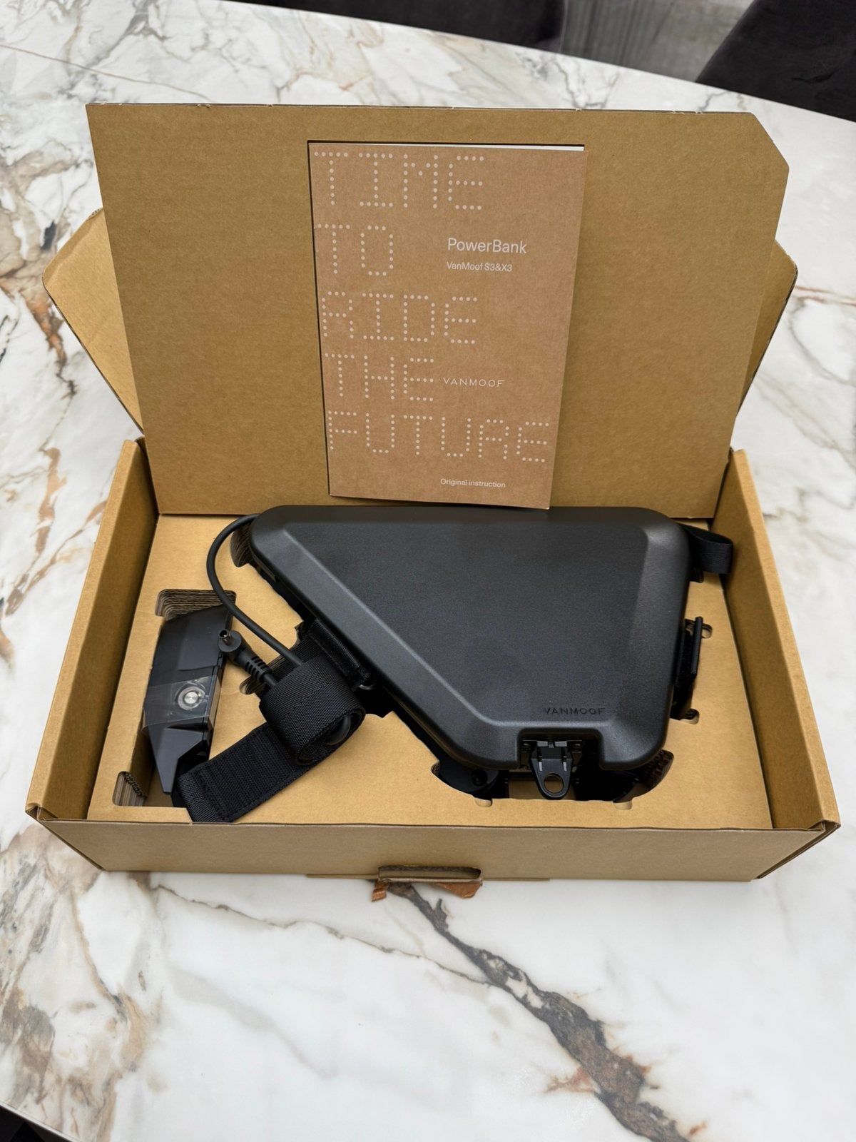 Nieuwe originele VanMoof PowerBank S3/X3 – compleet