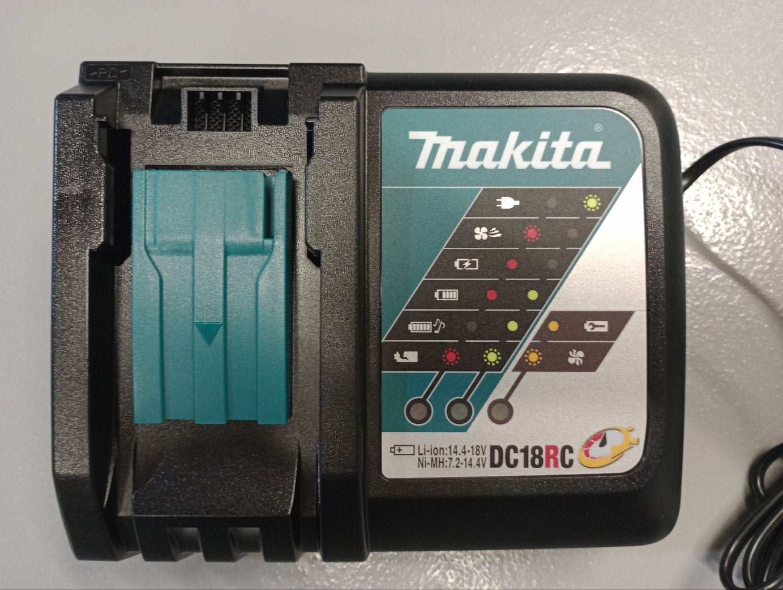 Makita DC18RC Acculader - Snel en Efficiënt Opladen, Ophalen of Verzenden, Zo goed als nieuw