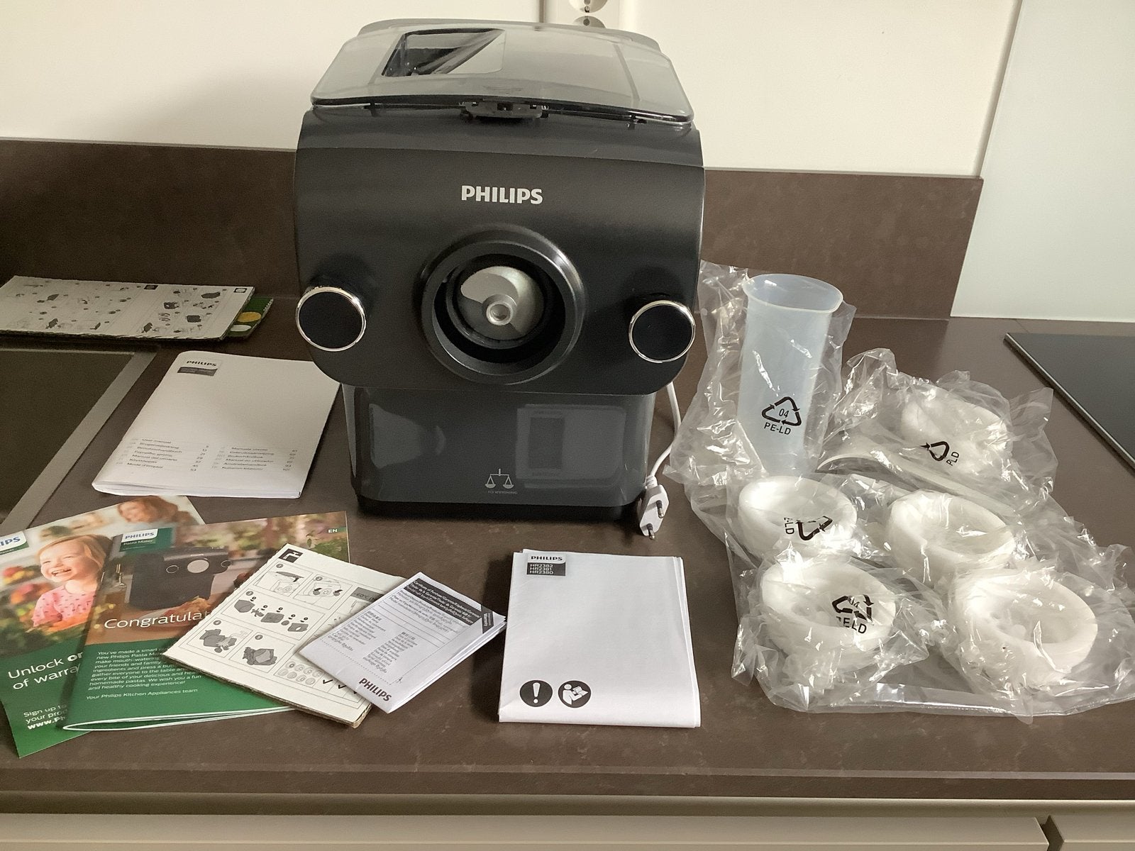 Philips Pastamachine HR2382 - Zo goed als nieuw!, Pastamachine, Ophalen, Zo goed als nieuw