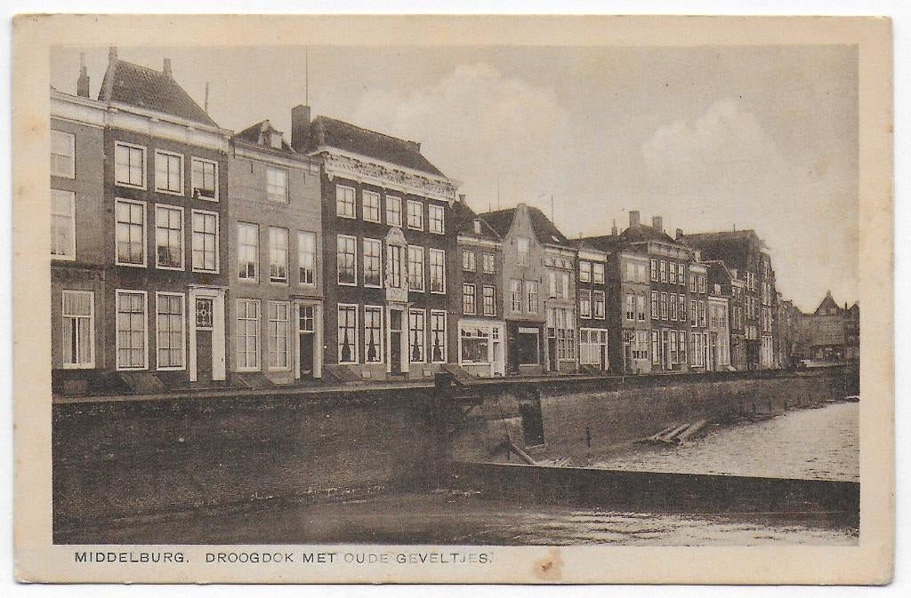 Middelburg Droogdok Oude Gelopen Ansichtkaart ( B4121 ), Verzamelen, Ophalen of Verzenden, 1940 tot 1960, Gelopen, Zeeland